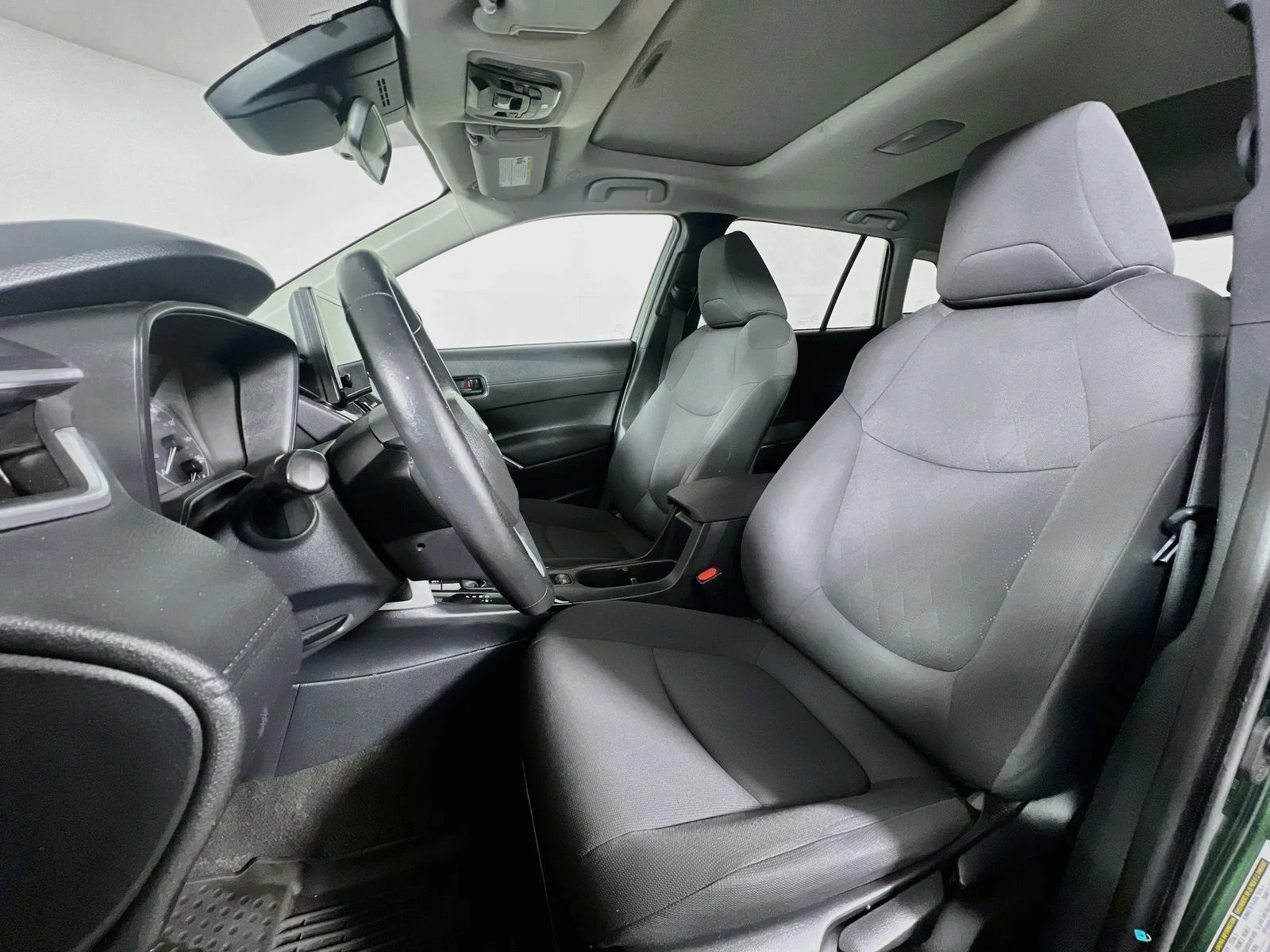 2023 Toyota Corolla Cross LE - Photo 11