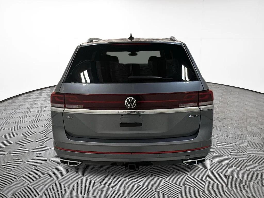 Used 2024 Gray Volkswagen 2.0T SEL Premium R-Line image 10