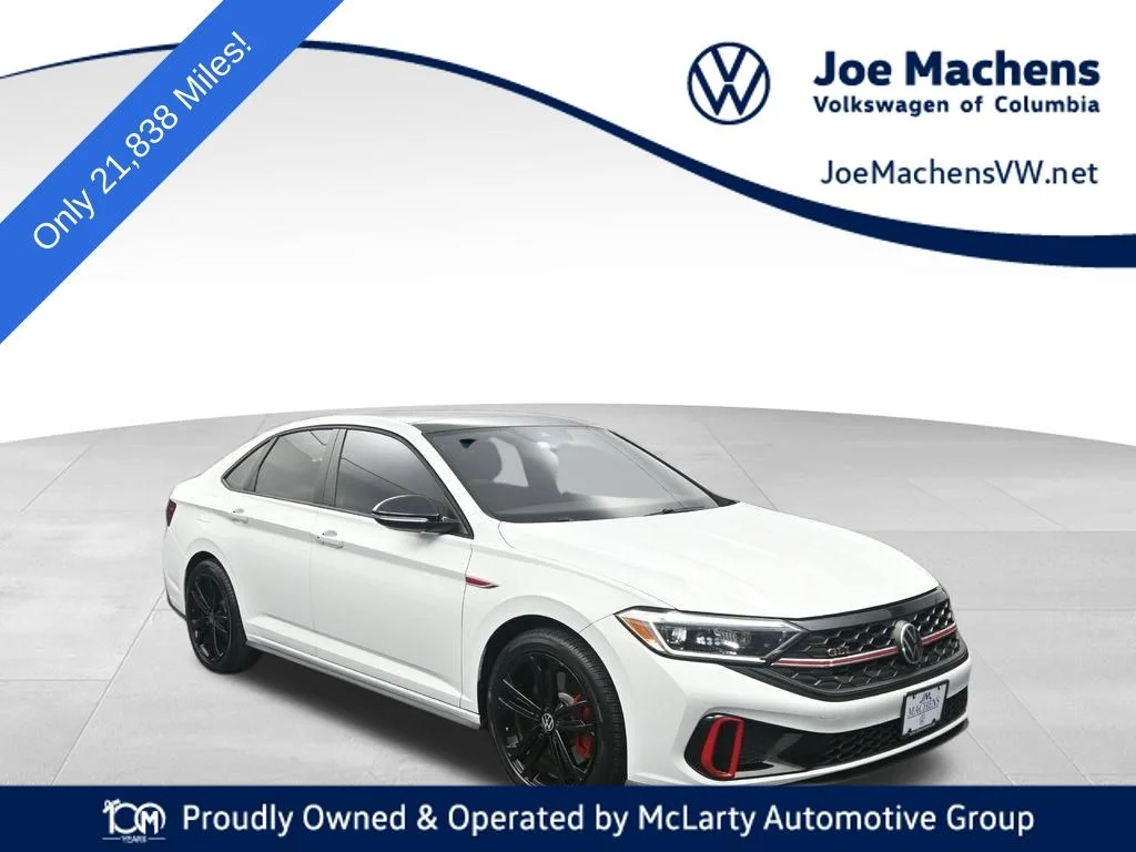 Used 2022  Volkswagen 2.0T Autobahn image 1