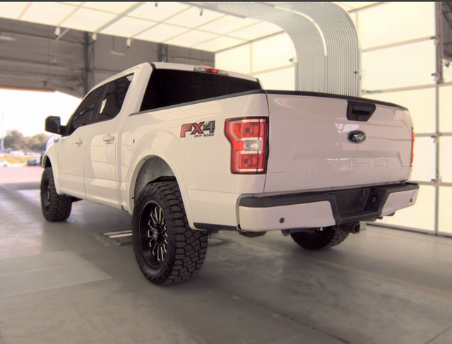 Used 2020 White Ford XLT image 4