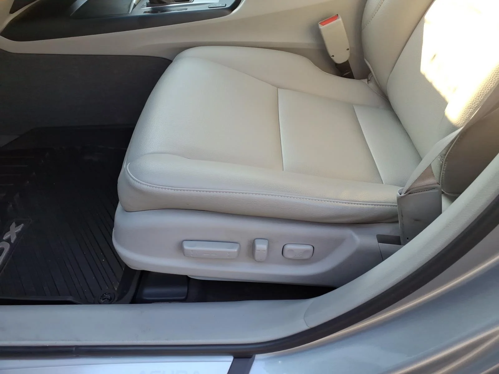Used 2017 Lunar Silver Metallic Acura AWD with AcuraWatch Plus image 20
