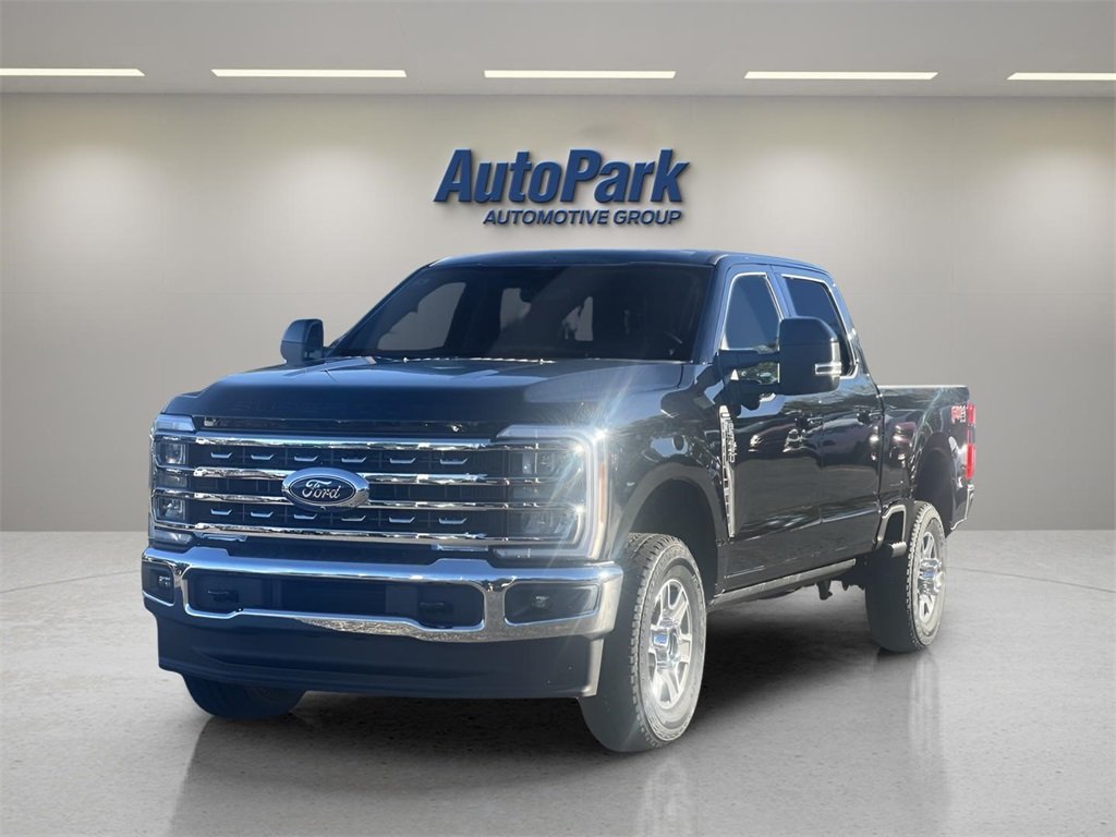 2026 Ford F-350 Lariat photo 4