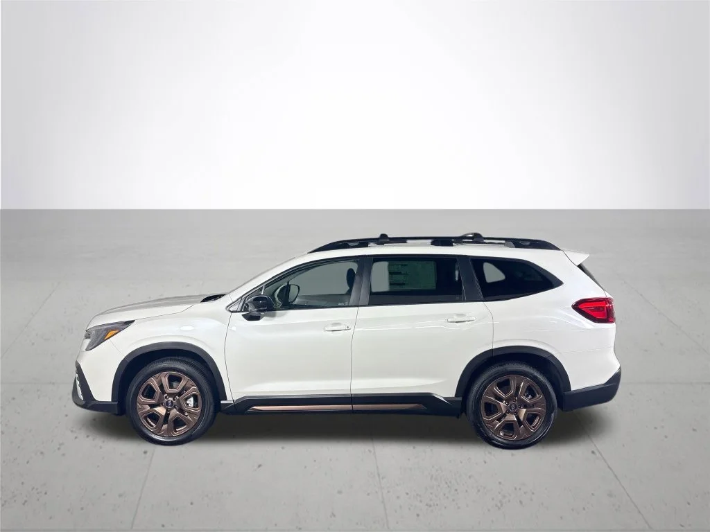New 2026 CRYSTAL WHITE PEARL Subaru Limited Bronze Edition 7-Passenger image 9