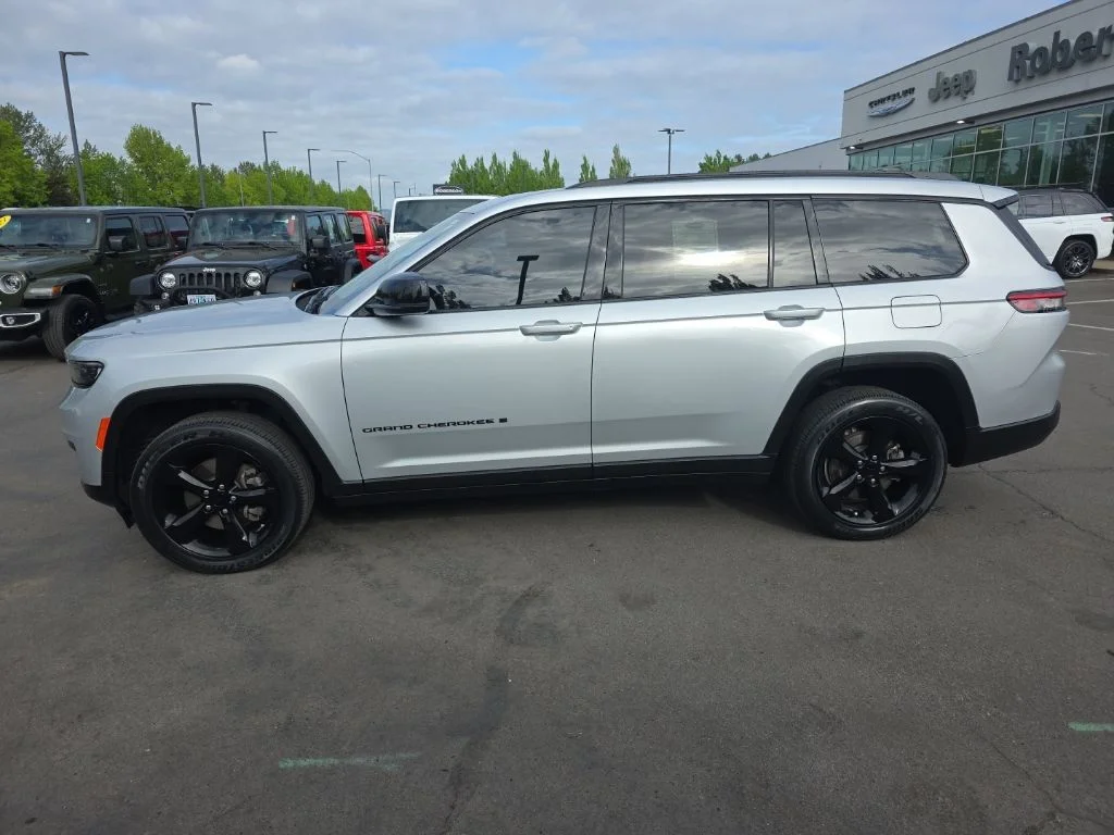 Certified Used 2021 Silver Jeep Altitude image 2