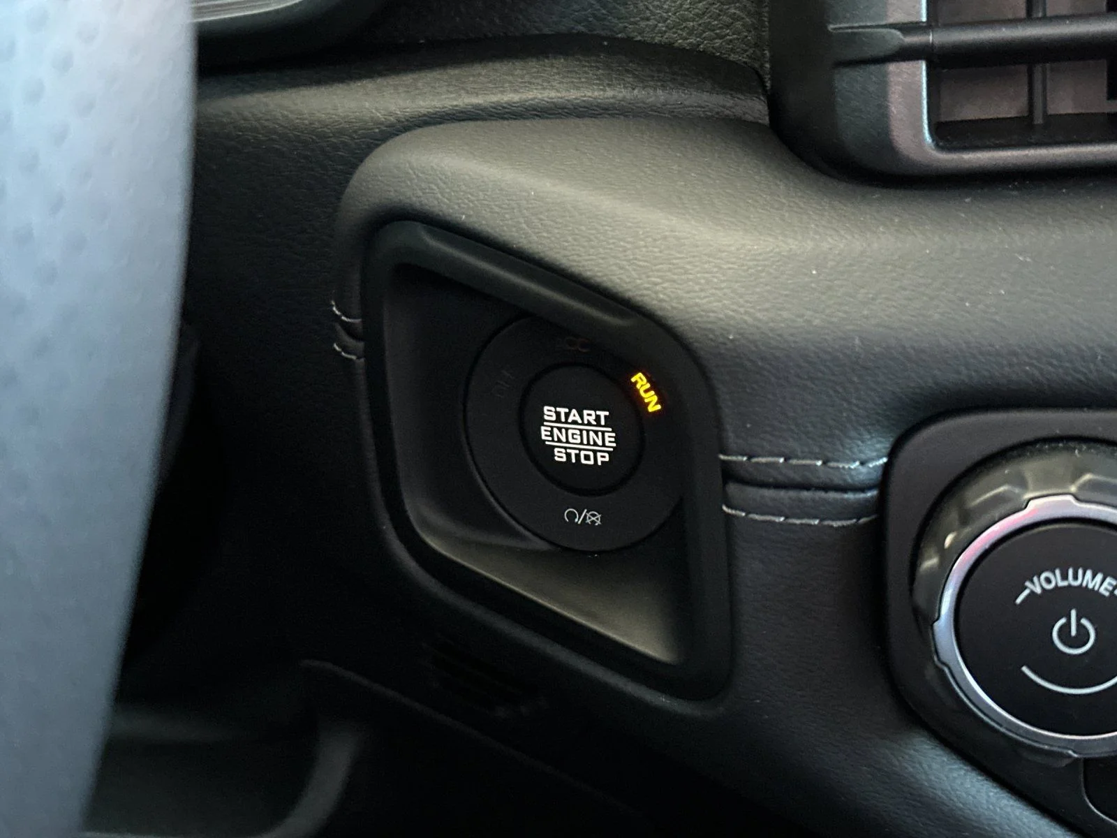 Used 2025 Black Jeep Rubicon 392 image 22