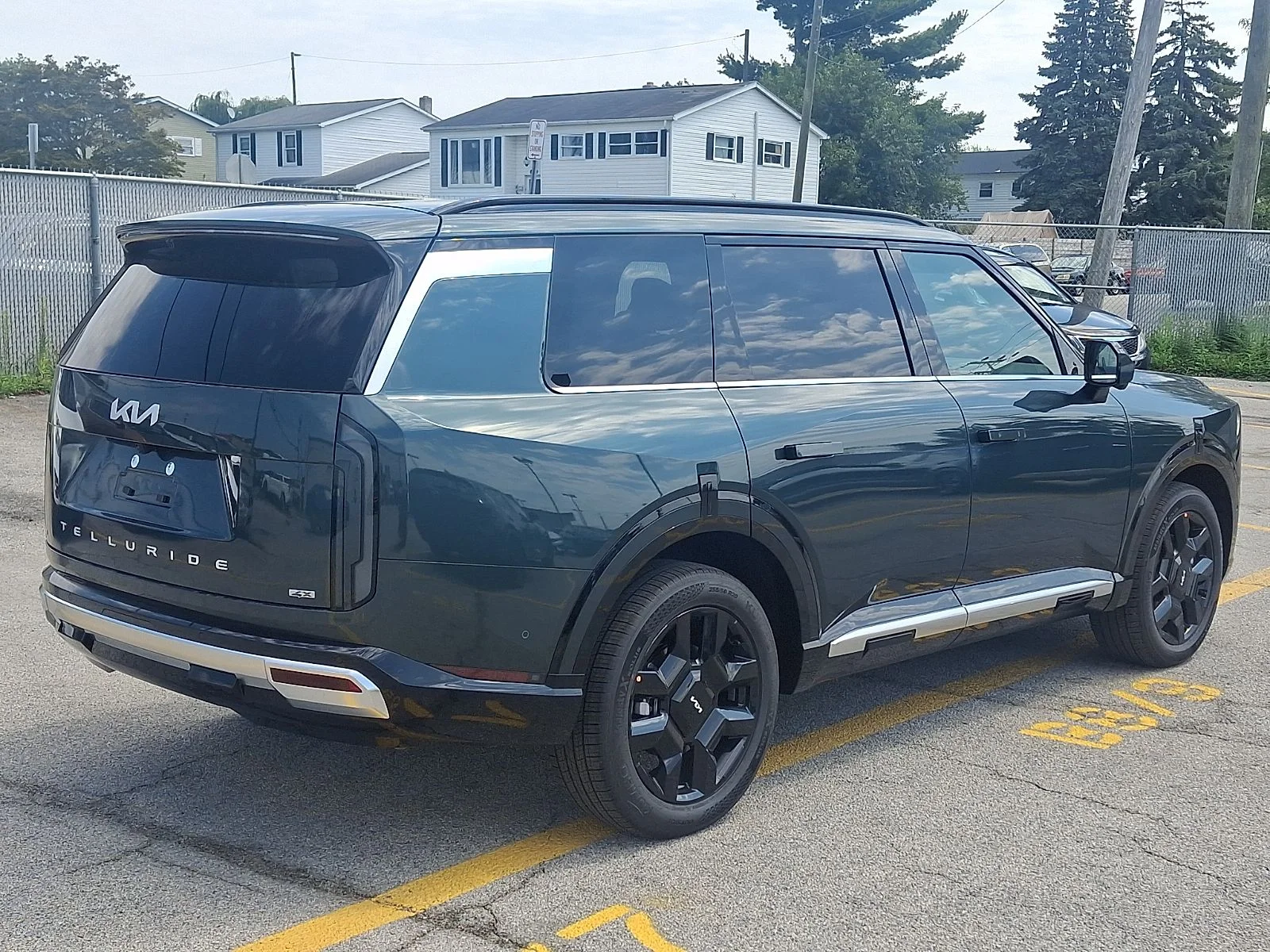 New 2027 Green Kia SX Prestige image 3