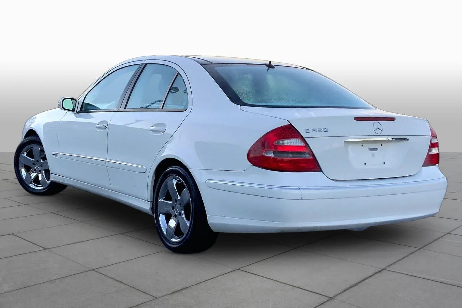 Used 2004  Mercedes-Benz 3.2L image 9