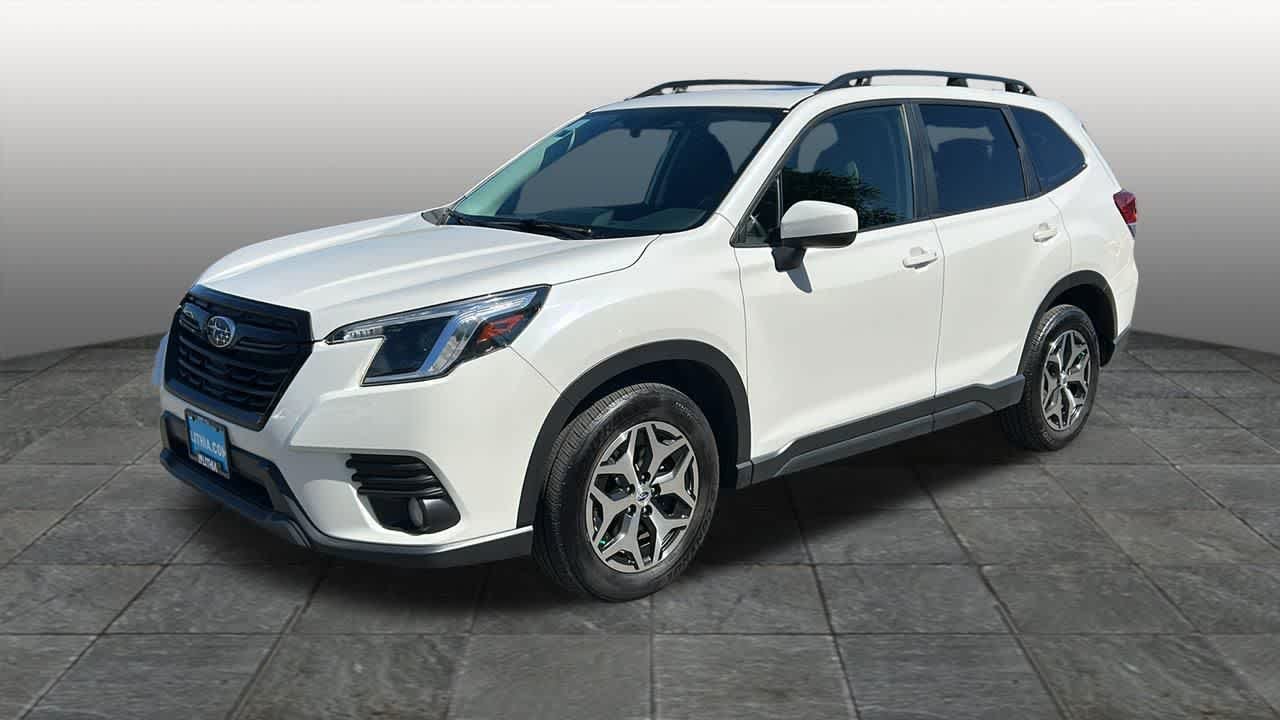 2022 Subaru Forester Premium's photo