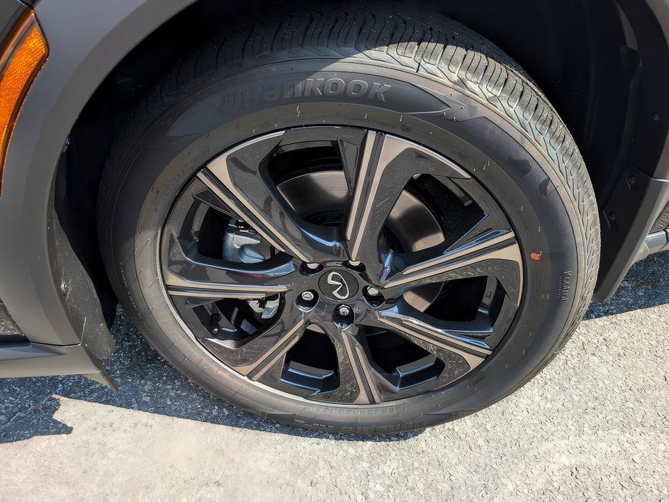 New 2027 Mineral Black INFINITI AUTOGRAPH image 8