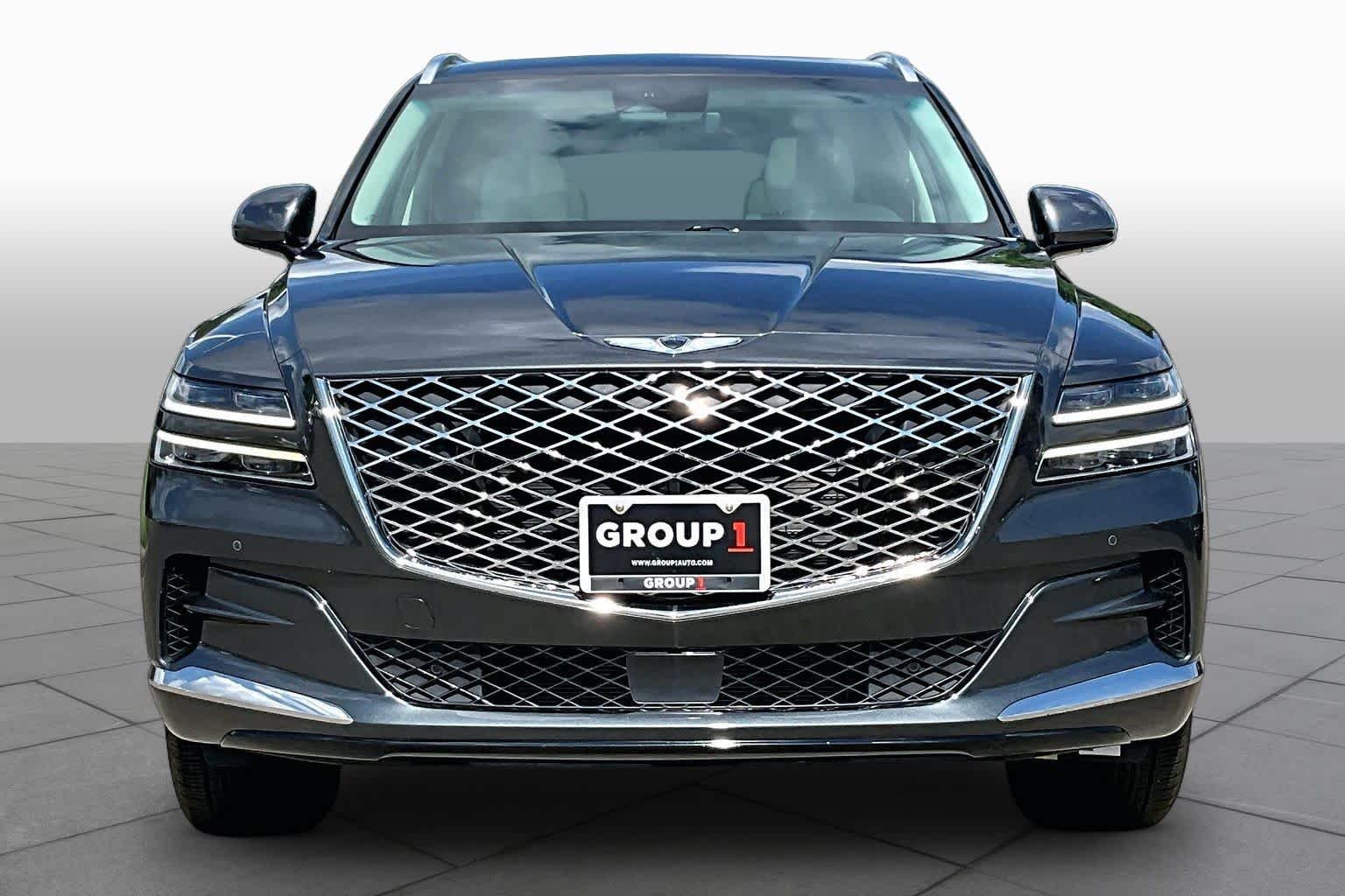 Used 2022 Himalayan Gray Genesis  image 4