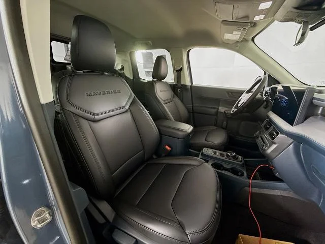 New 2026 Azure Gray Metallic Tri-Coat Ford Lariat® image 60