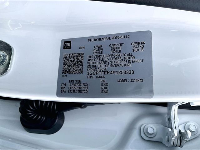 Used 2024 White Chevrolet ZR2 image 34