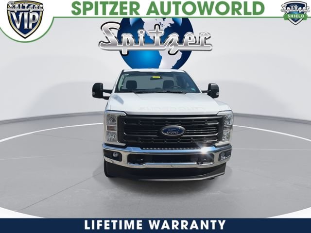 New 2026 Oxford White Ford F-250® XL image 3