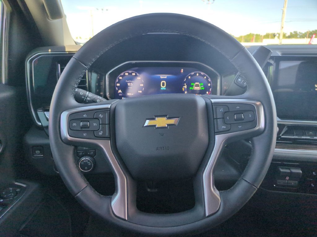 Used 2026 Summit White Chevrolet LT image 15