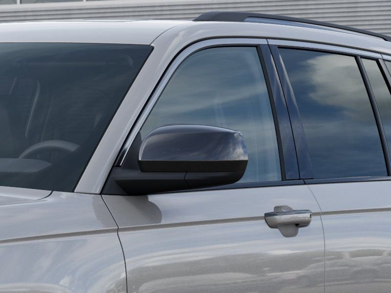 New 2026 Silver Zynith Exterior Paint Jeep Altitude image 12