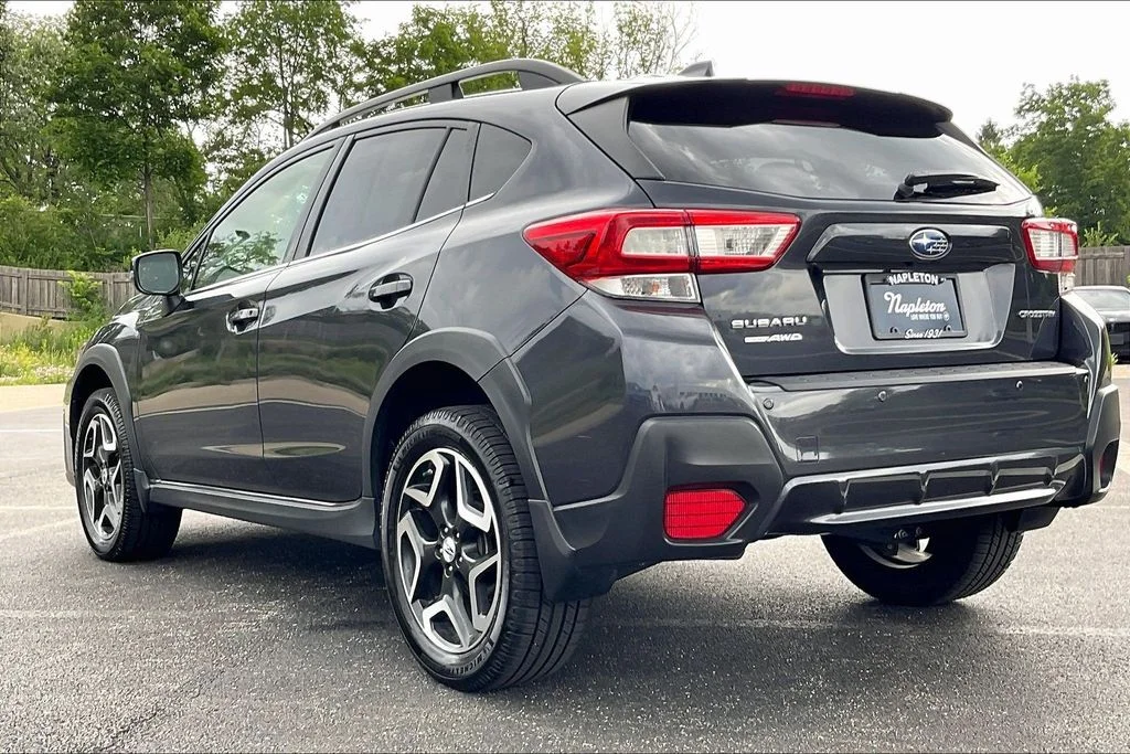 Used 2018 Dark Gray Metallic Subaru 2.0i Limited image 11