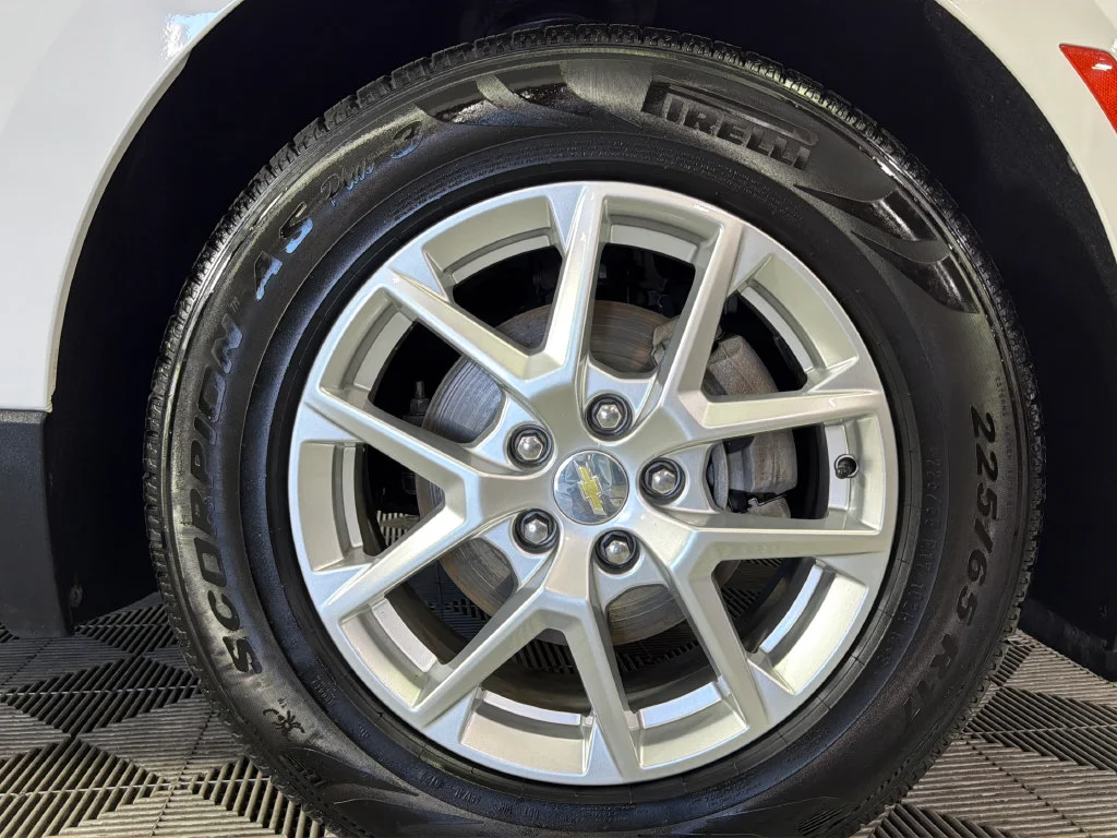 Used 2022 SUMMIT WHITE Chevrolet LT image 37