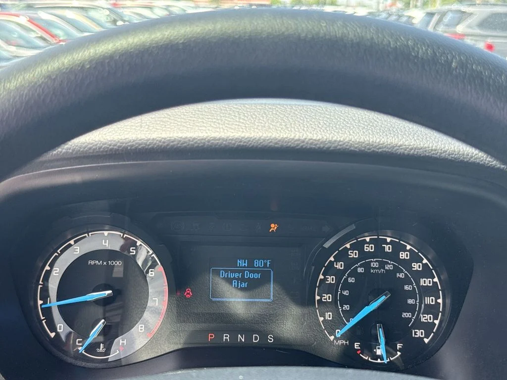 Used 2022 Red Ford XL image 15