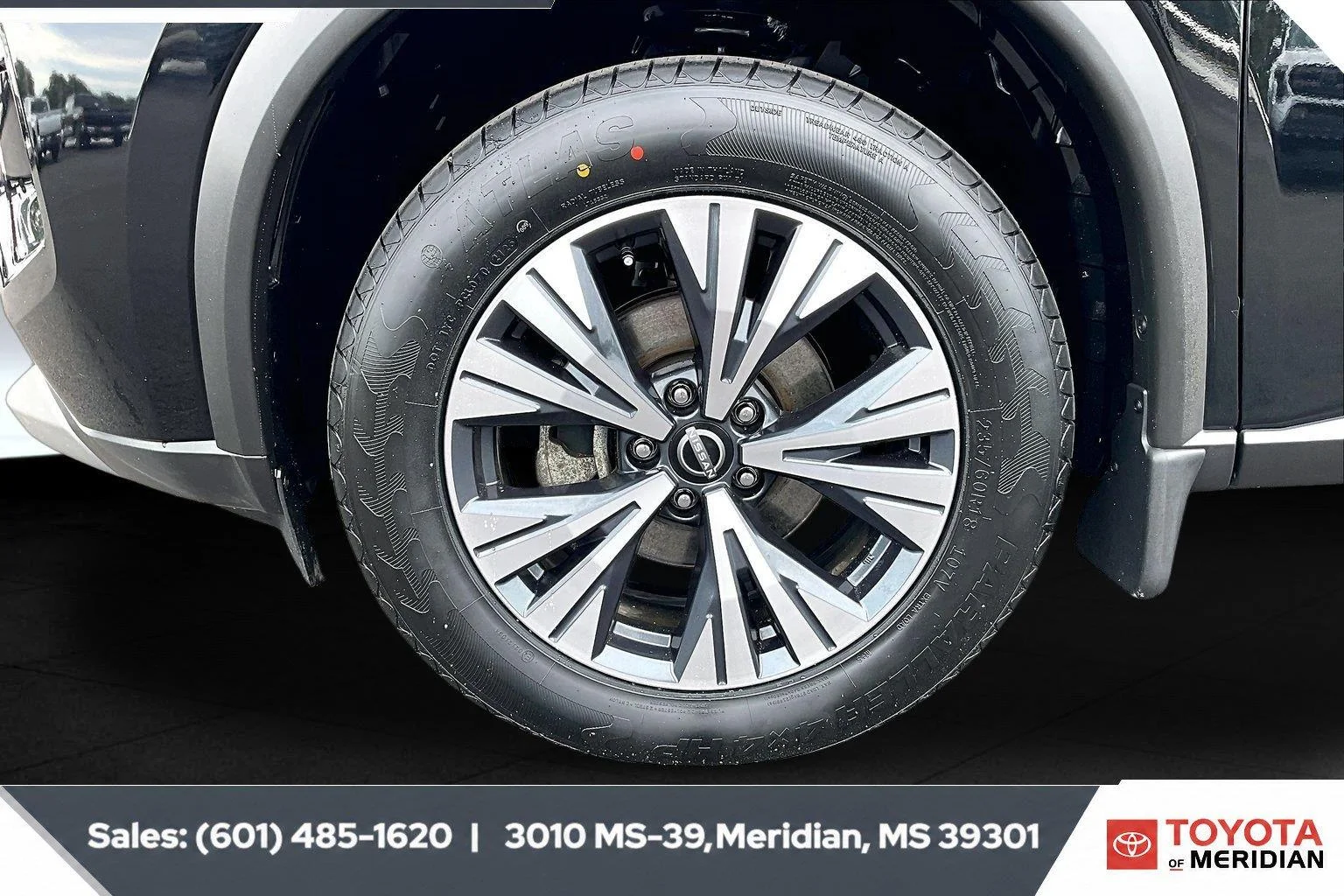 Used 2023 Super Black Nissan SV image 7