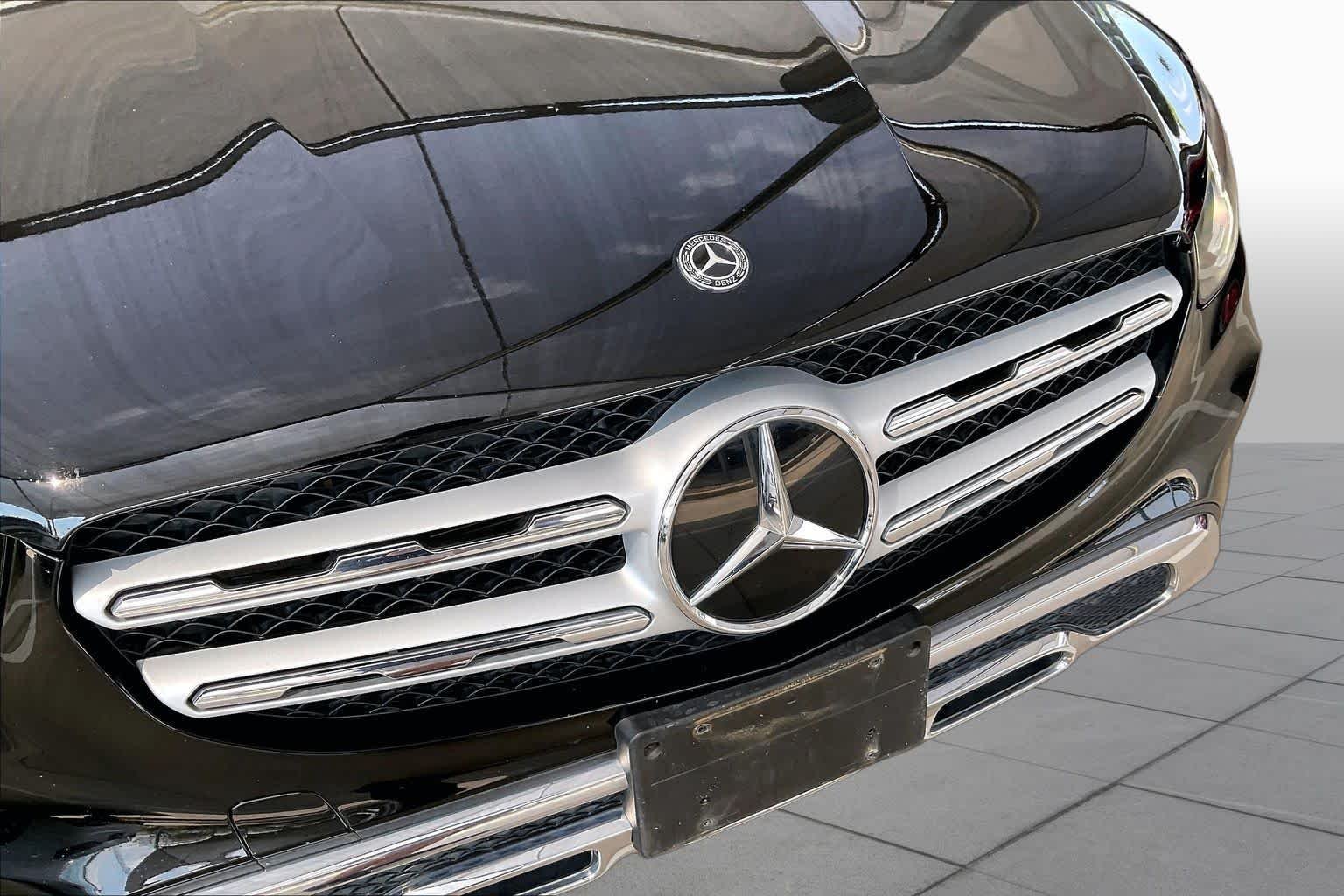 Used 2020 Black Mercedes-Benz GLC 300 image 29