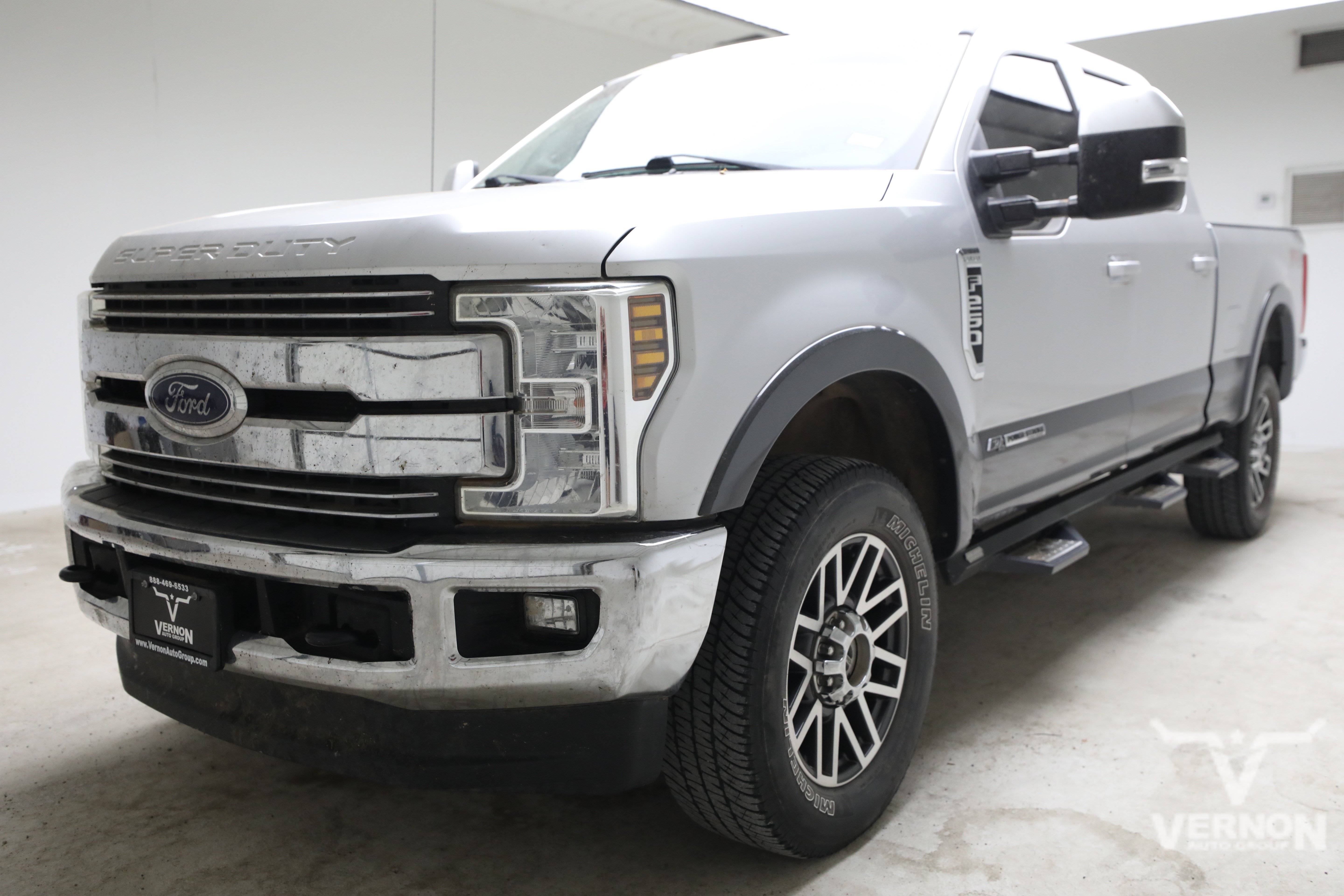 Used 2018 Ingot Silver Metallic Ford Y image 1