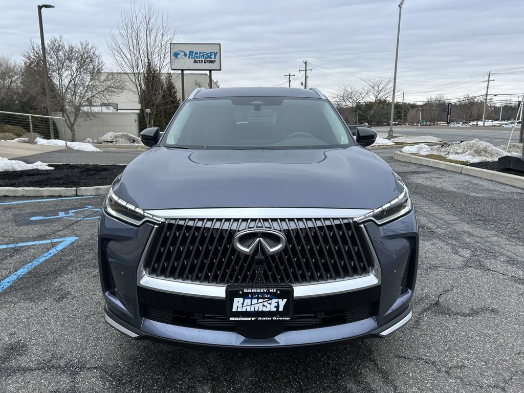 Certified Used 2026 Blue INFINITI LUXE image 3