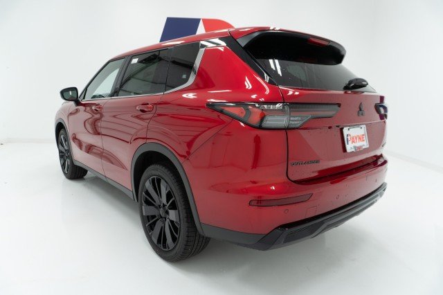 New 2026 Red Diamond Mitsubishi SE image 9
