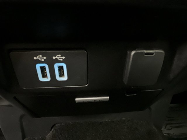 Used 2017 Ingot Silver Metallic Ford XLT image 23