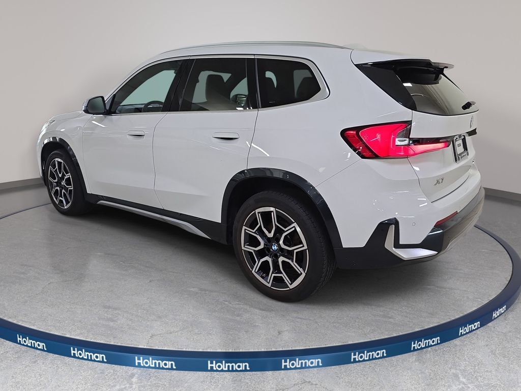 Certified Used 2023 Alpine White BMW xDrive28i image 9