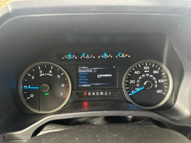 Used 2016 Silver Ford XLT image 17