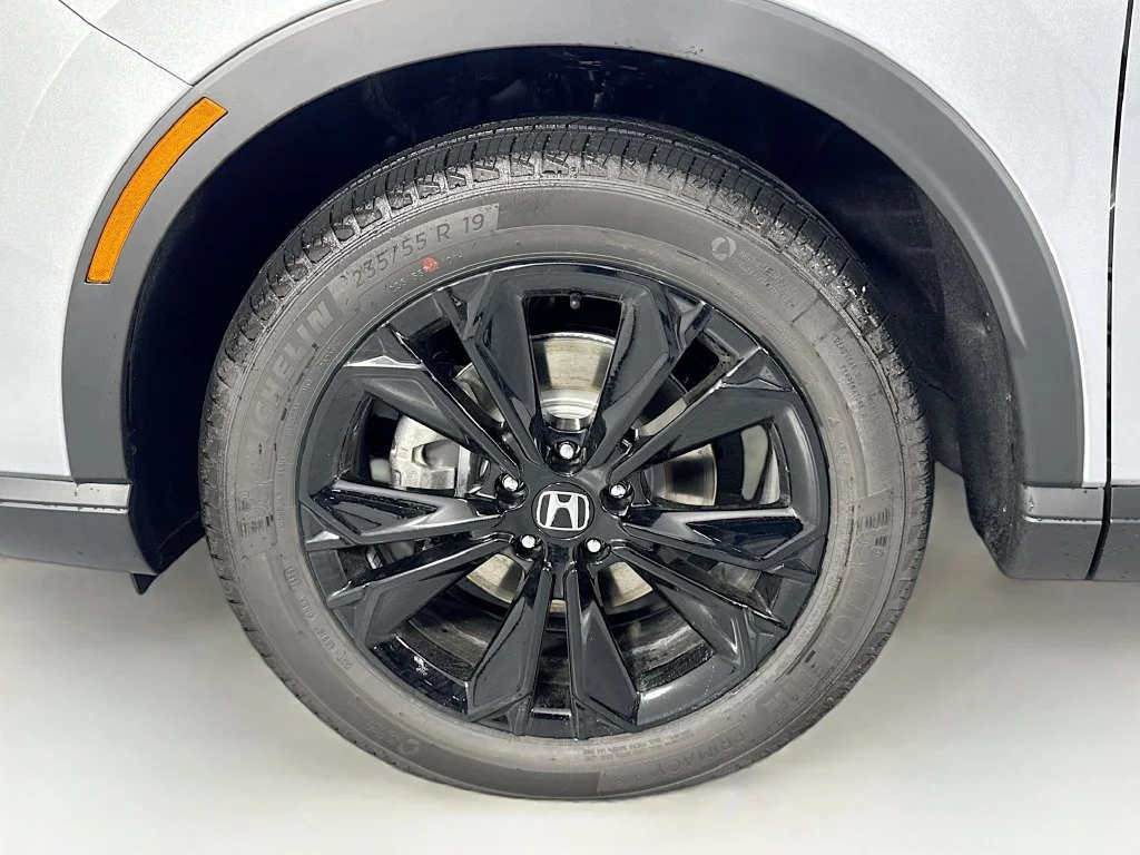 New 2027 Solar Silver Metallic Honda Sport Touring image 13
