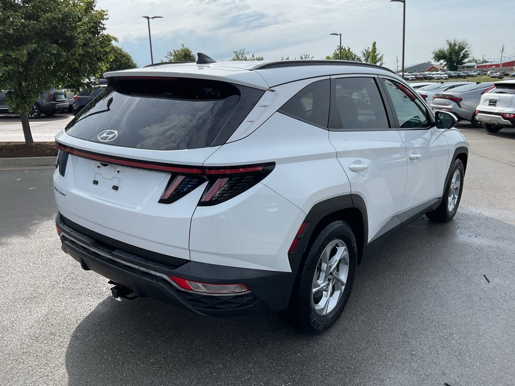 Used 2022 Quartz White Hyundai SEL image 9