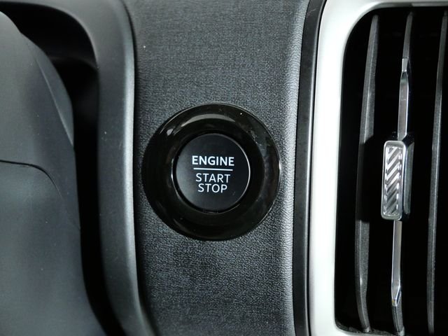 Certified Used 2025 Gray Ford Active image 26