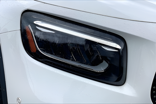 Certified Used 2025 White Mercedes-Benz GLB 250 image 24