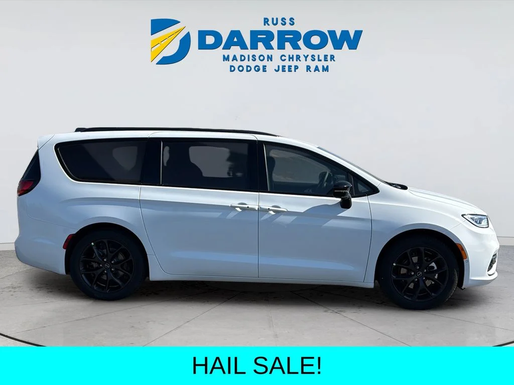 New 2026 White Chrysler Limited image 6