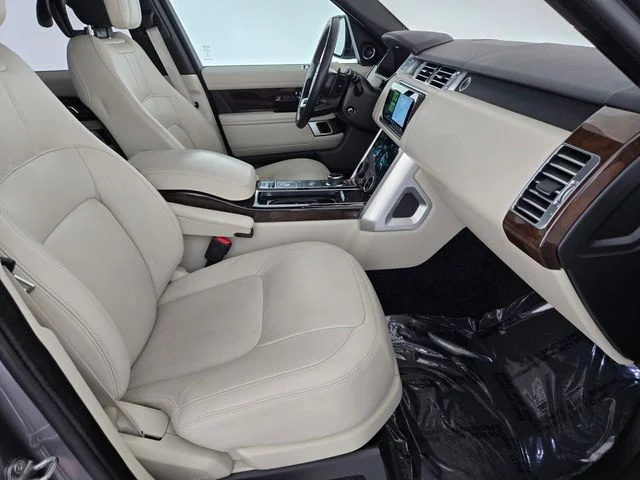 Used 2022 Eiger Grey Metallic Land Rover Westminster image 3