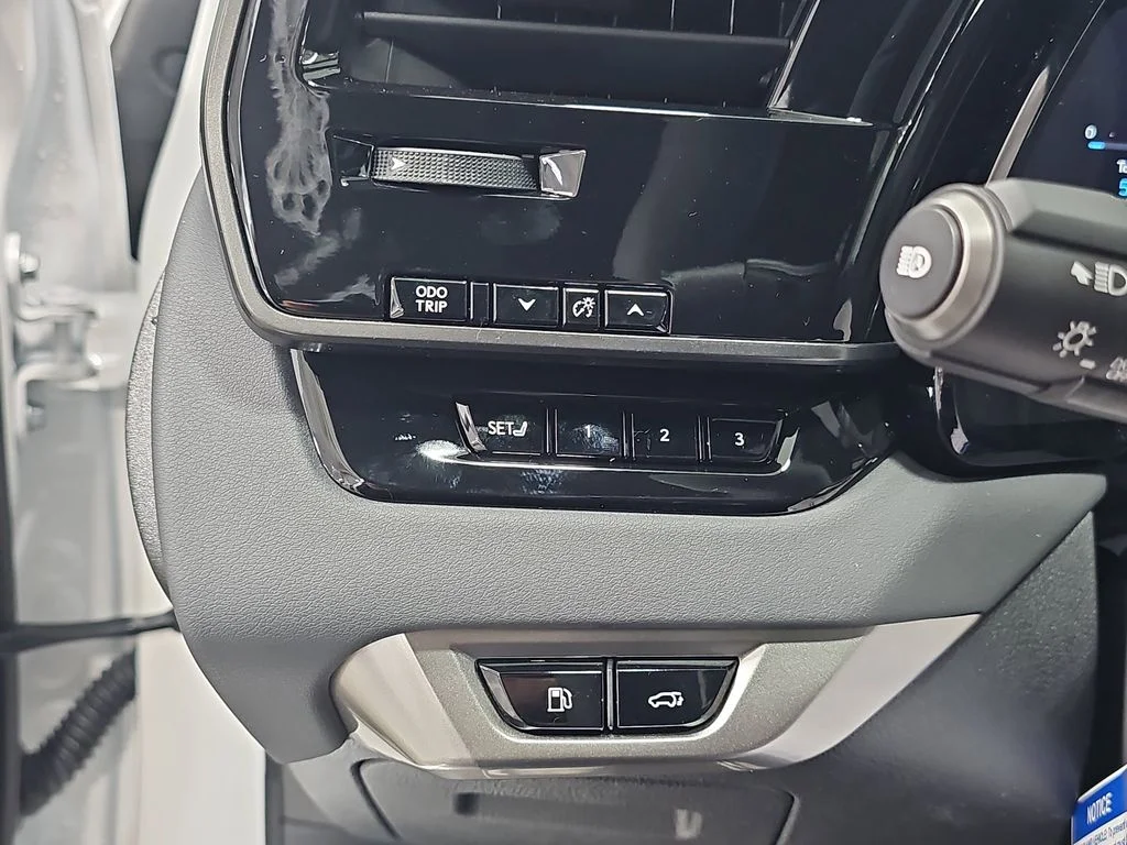 New 2026 Eminent White Pearl Lexus PREMIUM image 24