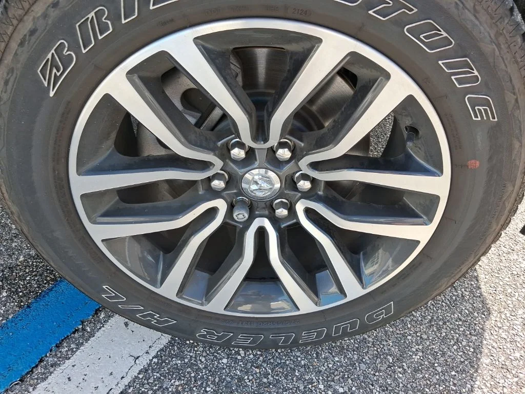 Used 2025 White Ram Limited image 18