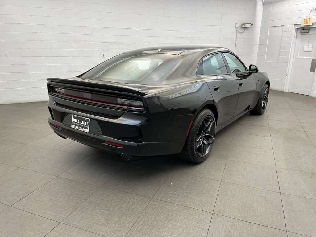 New 2026 Diamond Black Crystal Pearlcoat Dodge Scat Pack Plus image 4