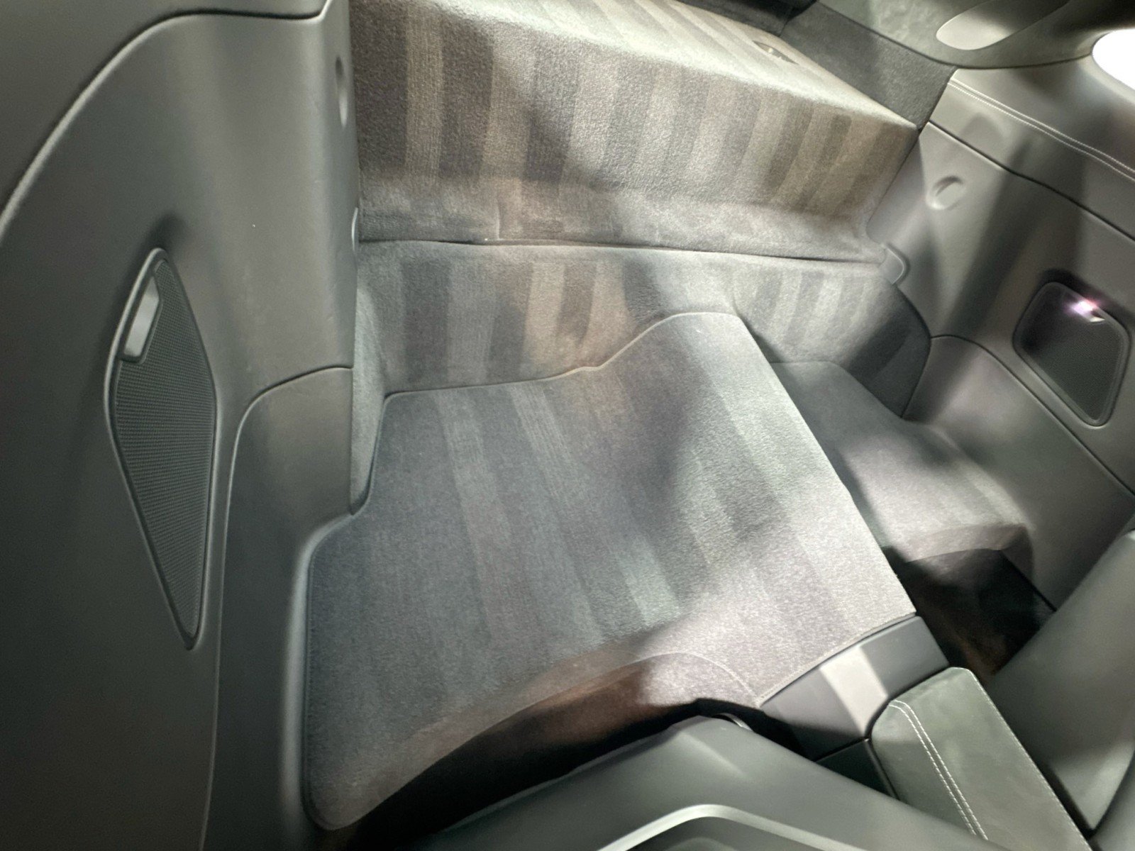 Certified Used 2024 Arctic Grey Porsche GT3 image 22