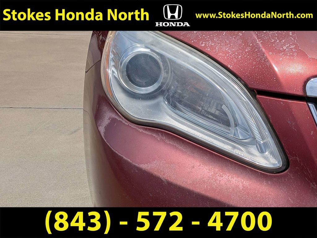 Used 2014 Red Chrysler LX image 13