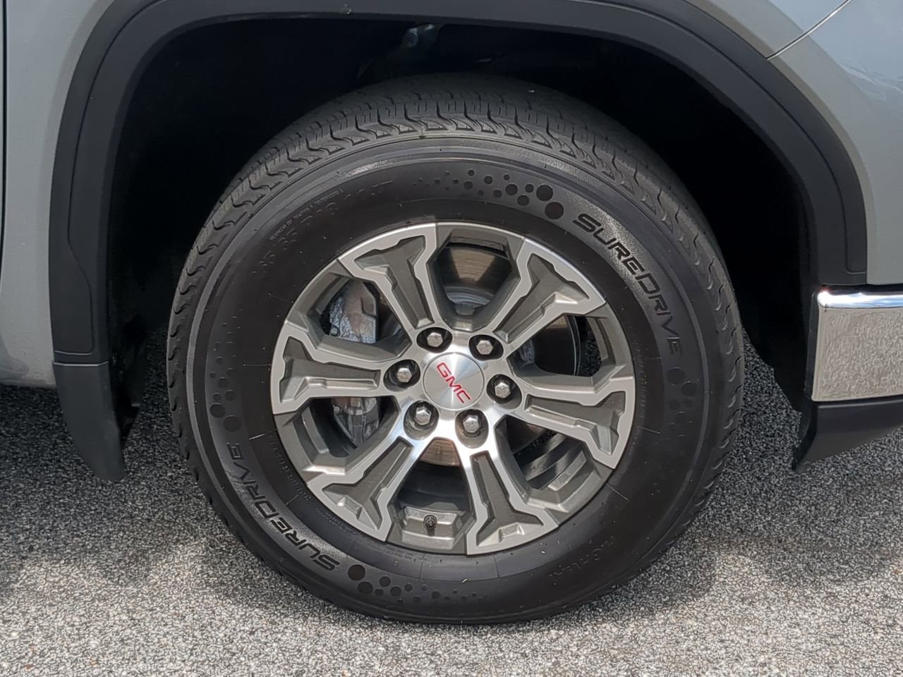 Used 2025 Sterling Metallic GMC SLT image 10