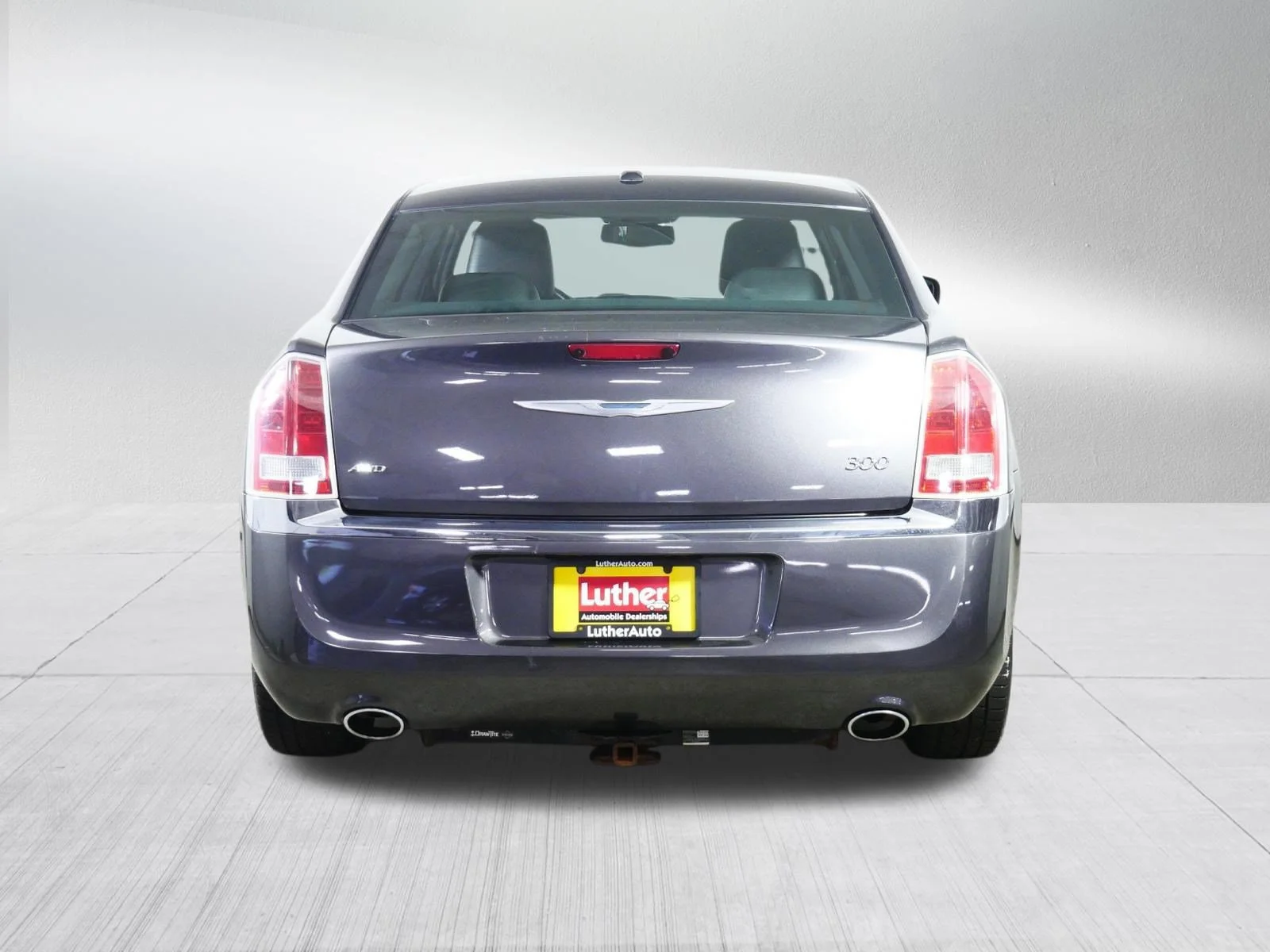 Used 2014 Granite Crystal Metallic Clearcoat Chrysler  image 6