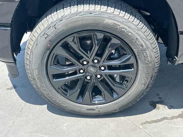 New 2026 Agate Black Metallic Ford XLT image 31