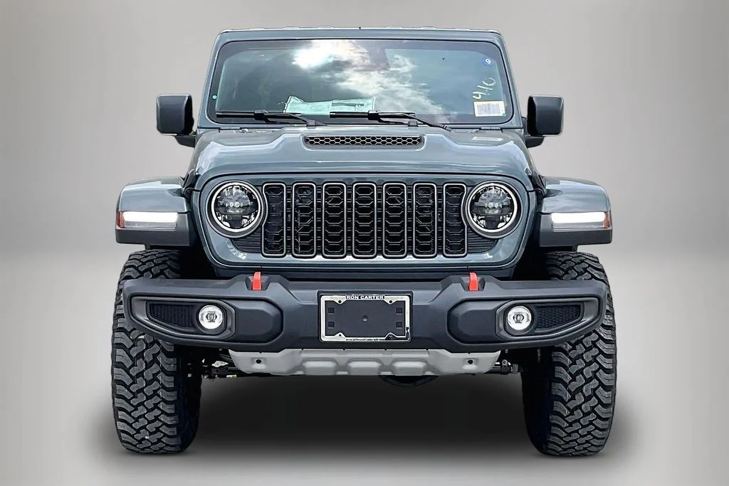 New 2026 Anvil Clear-Coat Exterior Paint Jeep Mojave image 12