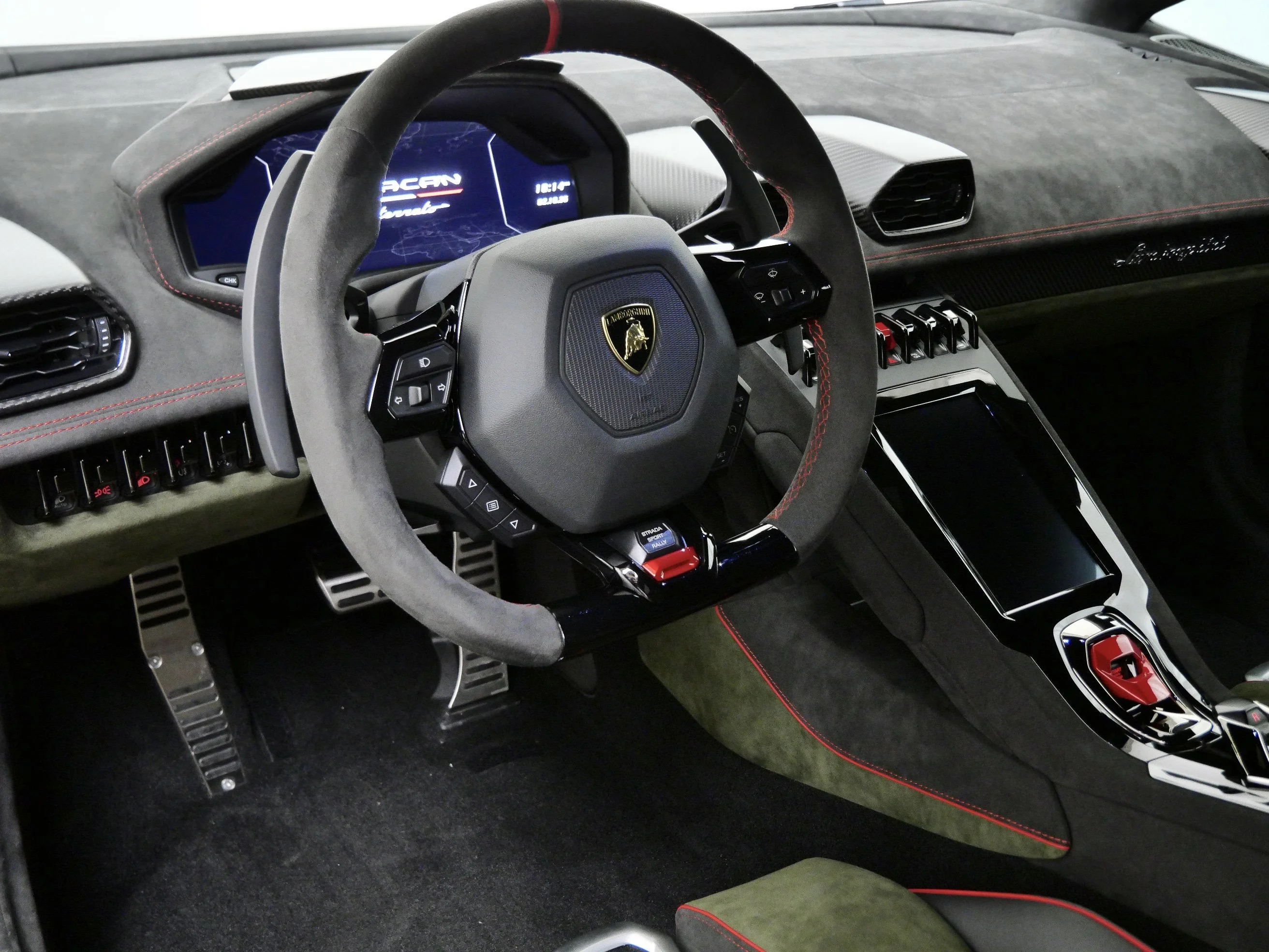 Used 2024 Verde Gea Matte Lamborghini Base image 20