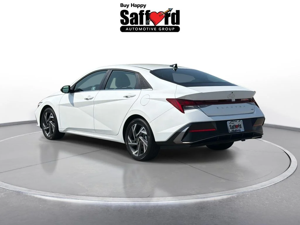 Used 2025 White Hyundai Limited image 22
