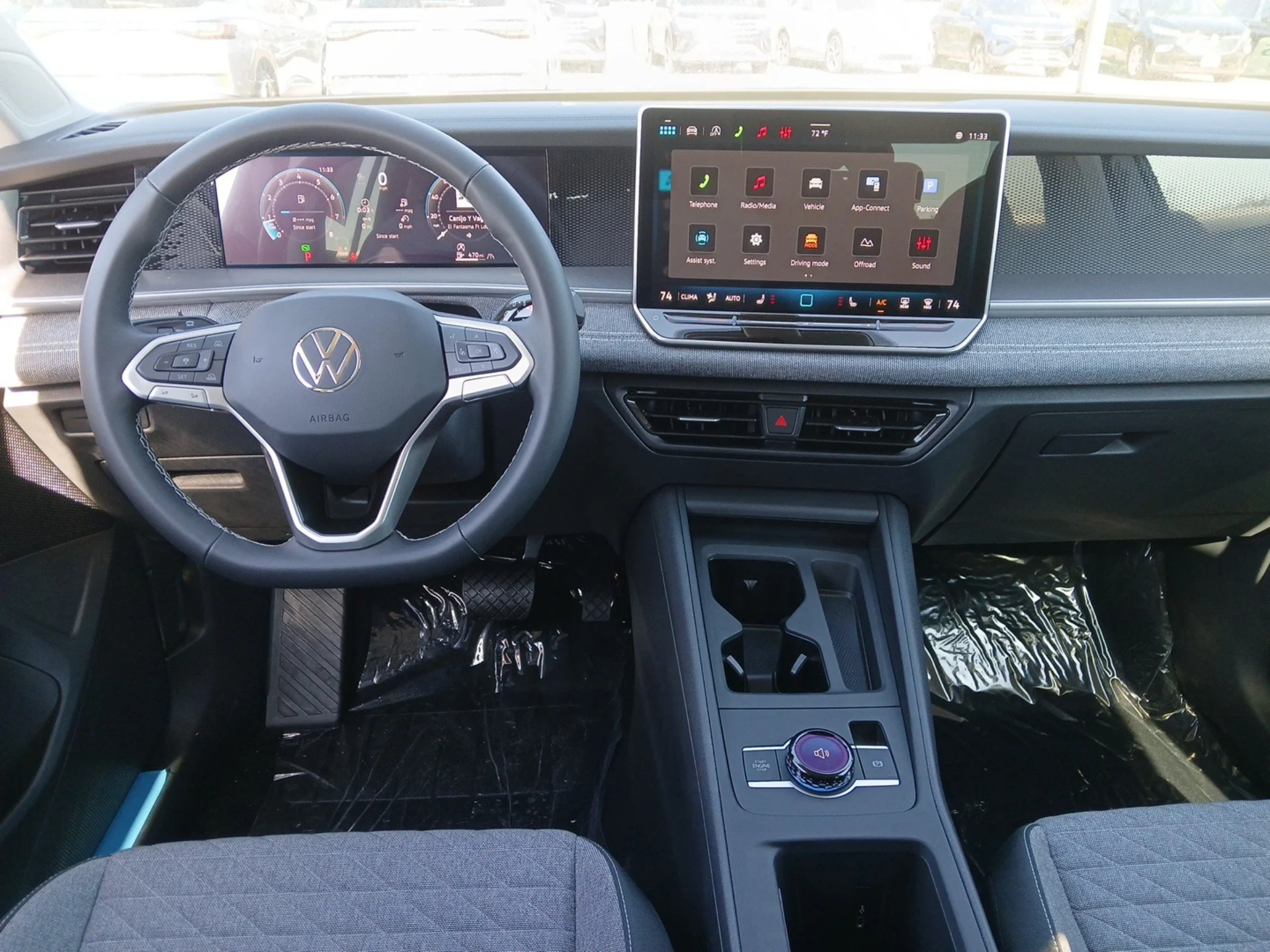 New 2026 Platinum Gray Metallic Volkswagen S image 7