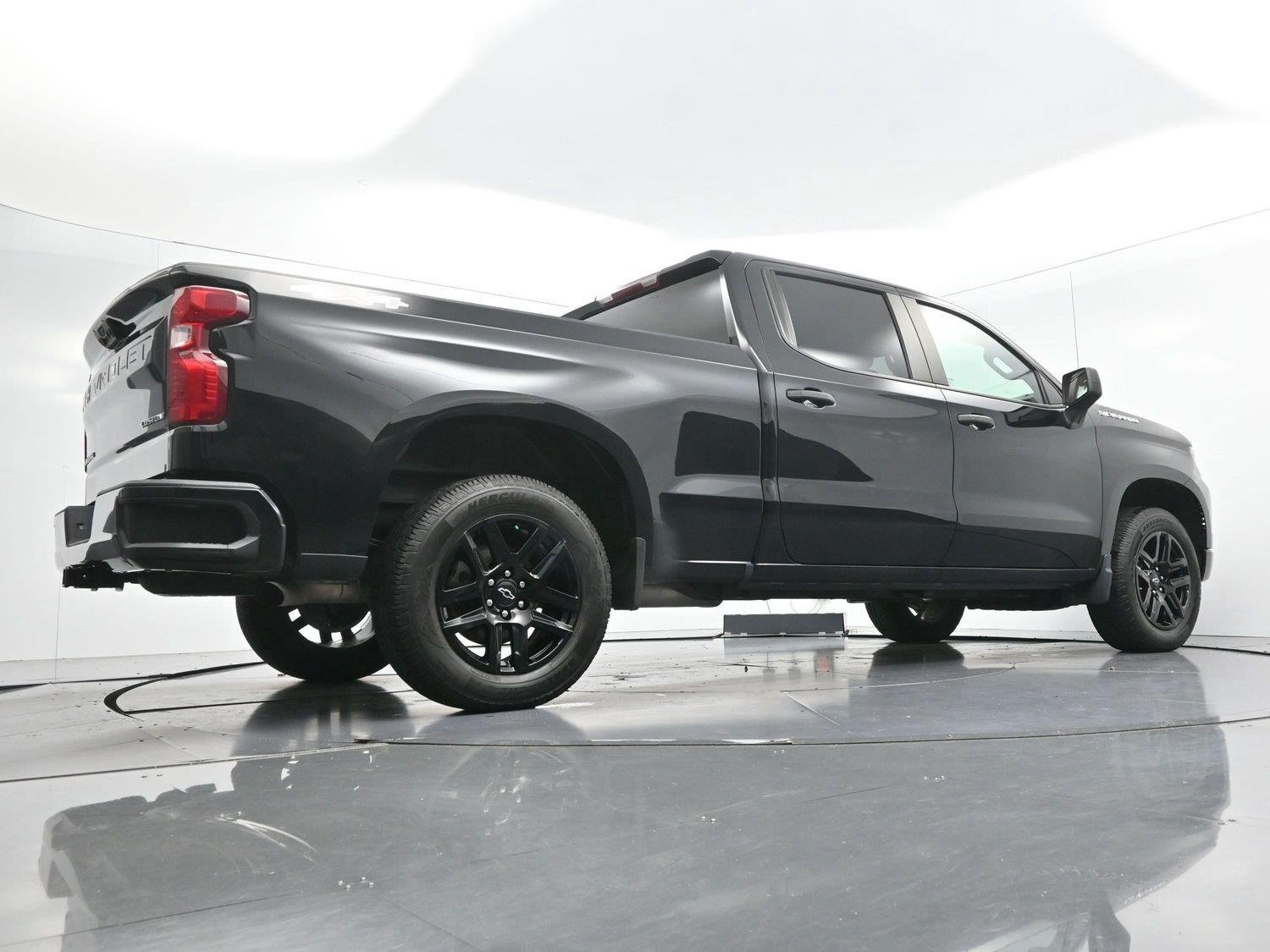 Used 2024 Black Chevrolet Custom image 47