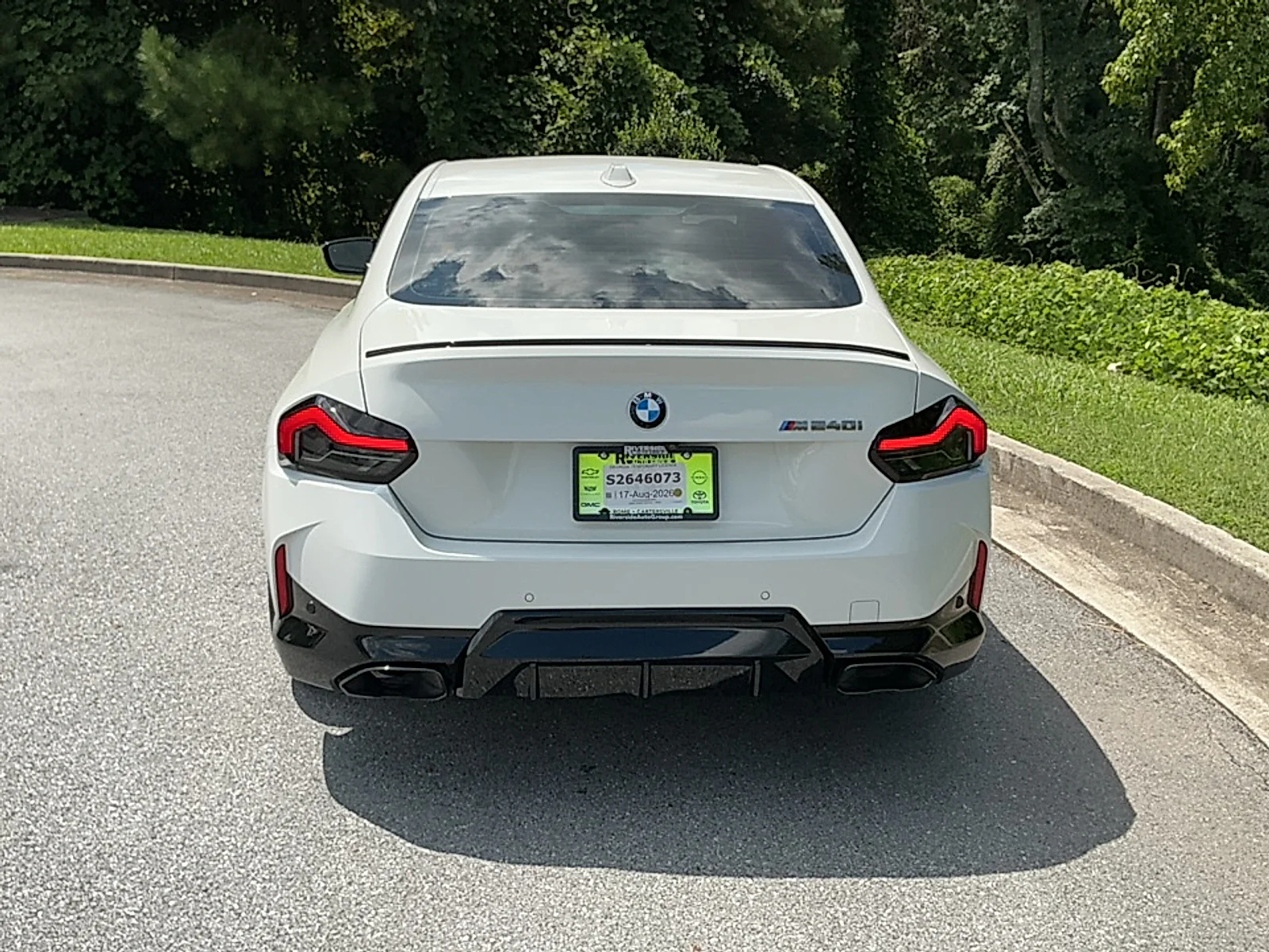Used 2024  BMW i image 16